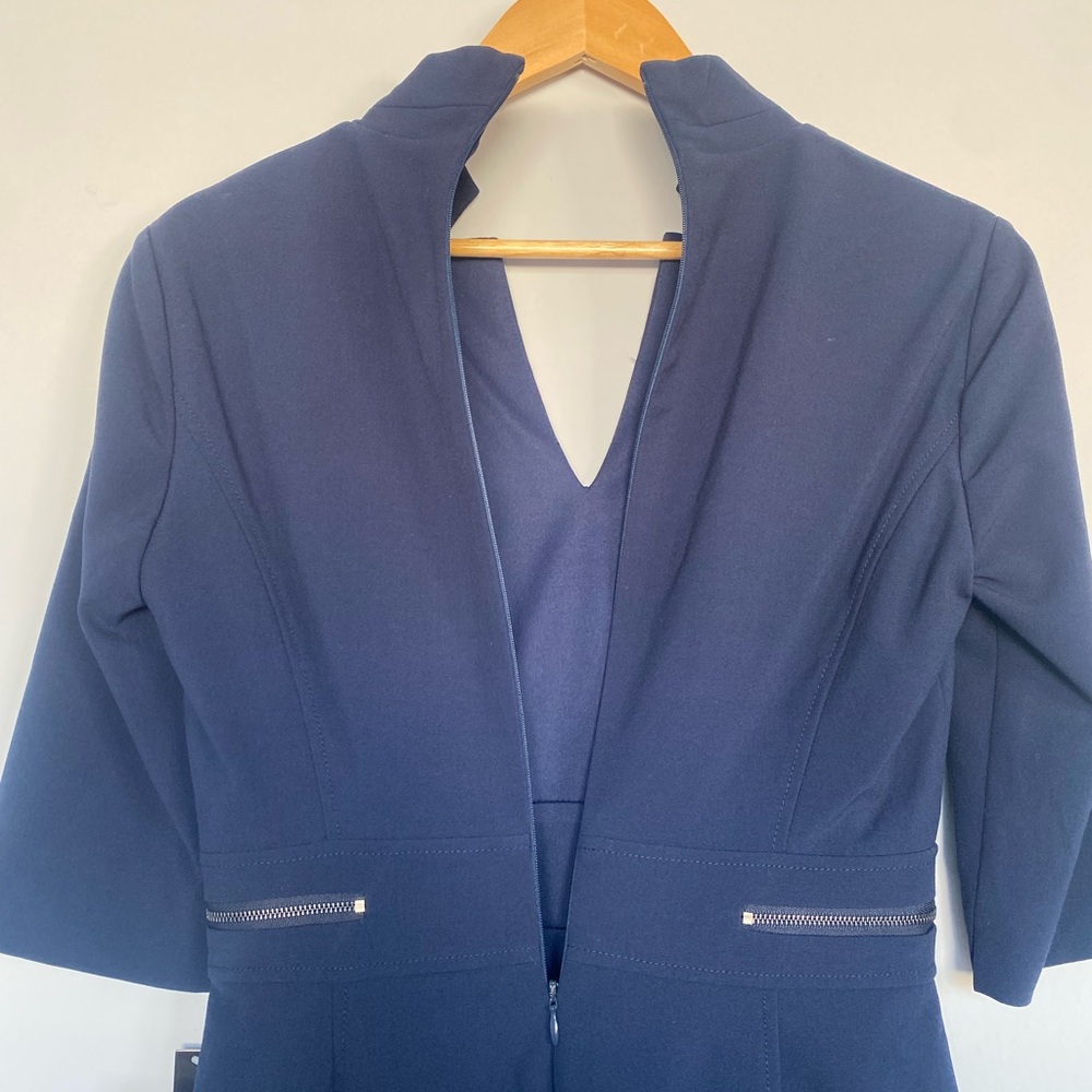 NWT! Tahari Adam S. Levine Navy V-Nevk Notch Midi Dress! Elbow Sleeves! Size 2! - Picture 5 of 7